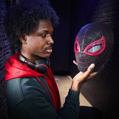 Spider-Man: Miles Morales Marvel Legends Elektronische Maske mit Fernbedienung Image 8