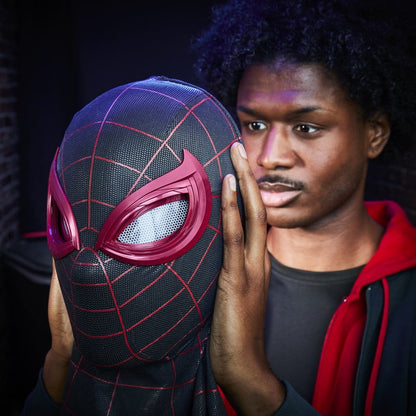 Spider-Man: Miles Morales Marvel Legends Elektronische Maske mit Fernbedienung Image 10