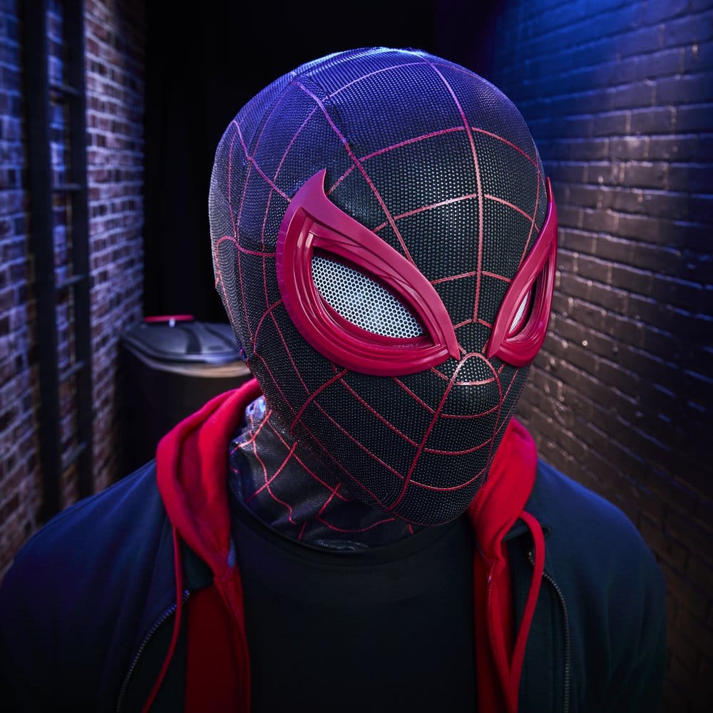 Spider-Man: Miles Morales Marvel Legends Elektronische Maske mit Fernbedienung Image 11