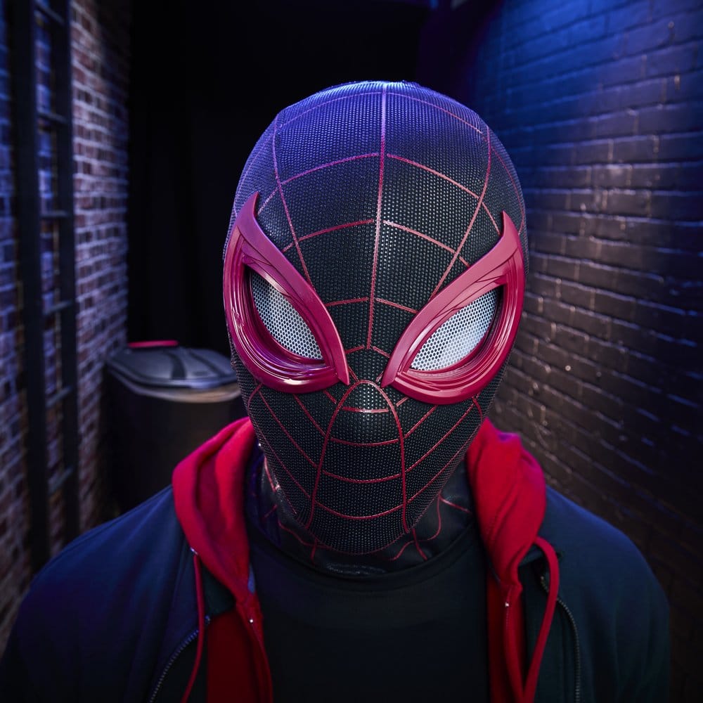 Spider-Man: Miles Morales Marvel Legends Elektronische Maske mit Fernbedienung Image 12
