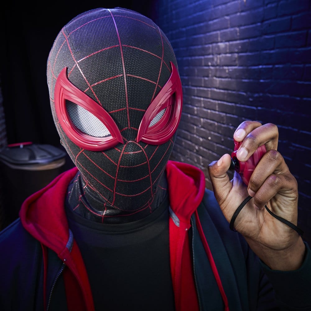 Spider-Man: Miles Morales Marvel Legends Elektronische Maske mit Fernbedienung Image 16