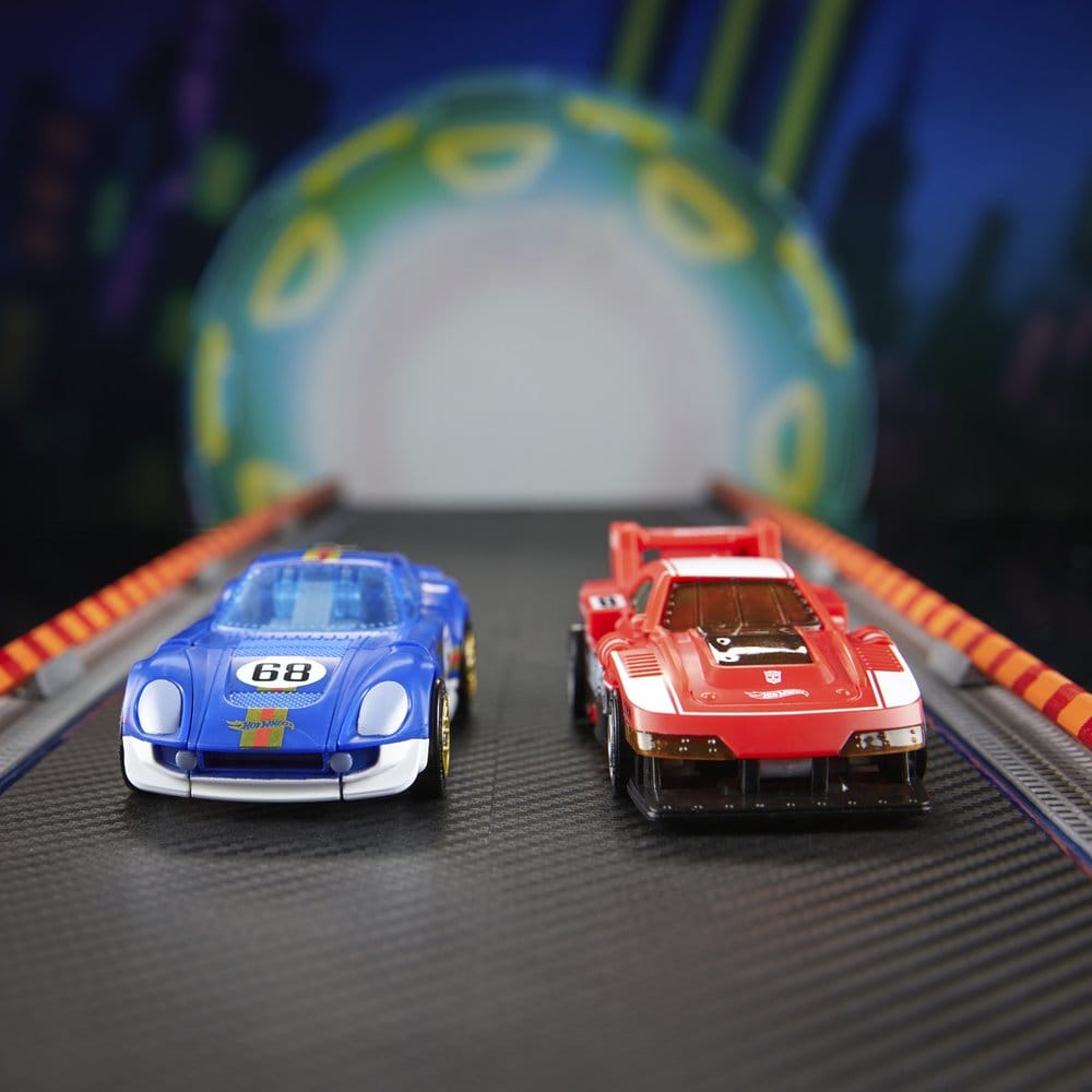 Transformers x Hot Wheels Collaborative Deluxe Class Actionfigur El Segundo Coupe 13 cm Image 10