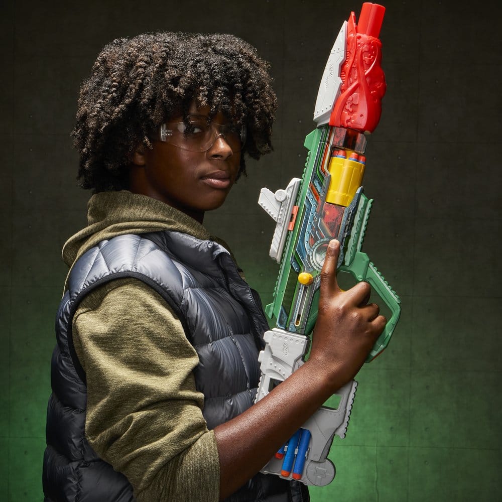 Avengers: Doomsday NERF Dart-Blaster Doctor Doom Image 13