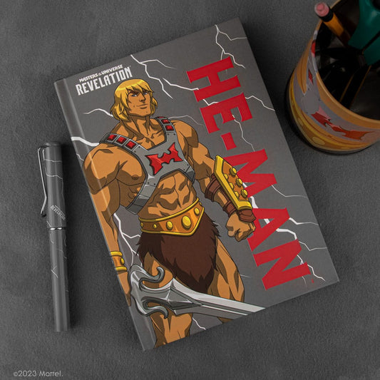 Masters of the Universe - Revelation:  He-Man Thunder Deluxe Notebook Set (Notebook + Stift) Image 2
