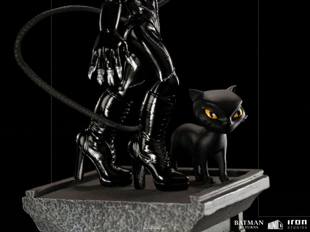 DC Comics Mini Co. Deluxe PVC Figur Catwoman (Batman Returns) 17 cm Image 7