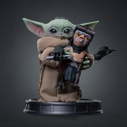 The Mandalorian & Grogu Grogu Collection Statue Grogu No Squeezy Image 2