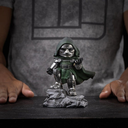Avengers: Doomsday MiniCo Statue Doctor Doom 15 cm Image 10