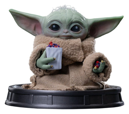 The Mandalorian & Grogu Grogu Collection Statue Grogu Popcorn Time Image 1