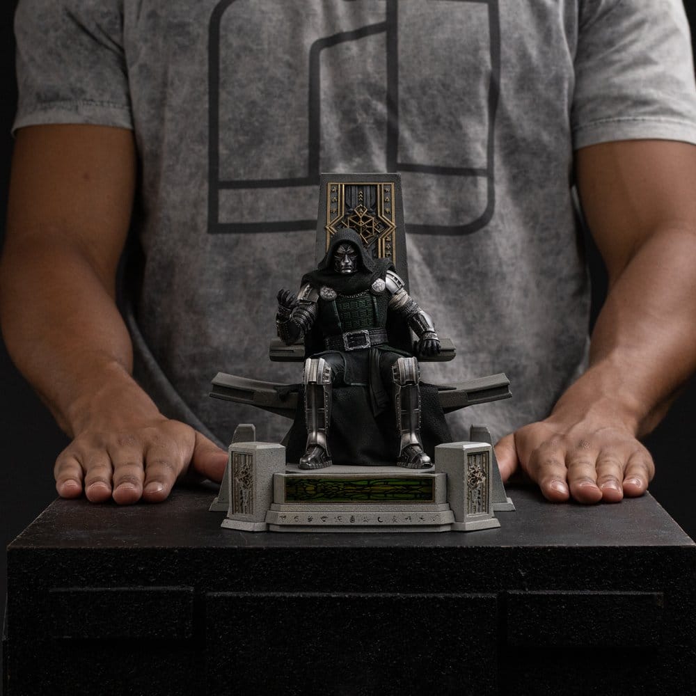 Avengers: Doomsday Art Scale Statue 1/10 Doctor Doom on Throne 22 cm Image 13