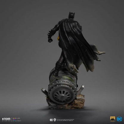 DC Comics BDS Art Scale Statue 1/10 Batman Deluxe (Black Version Exclusive) heo EU Exclusive 30 cm Image 5