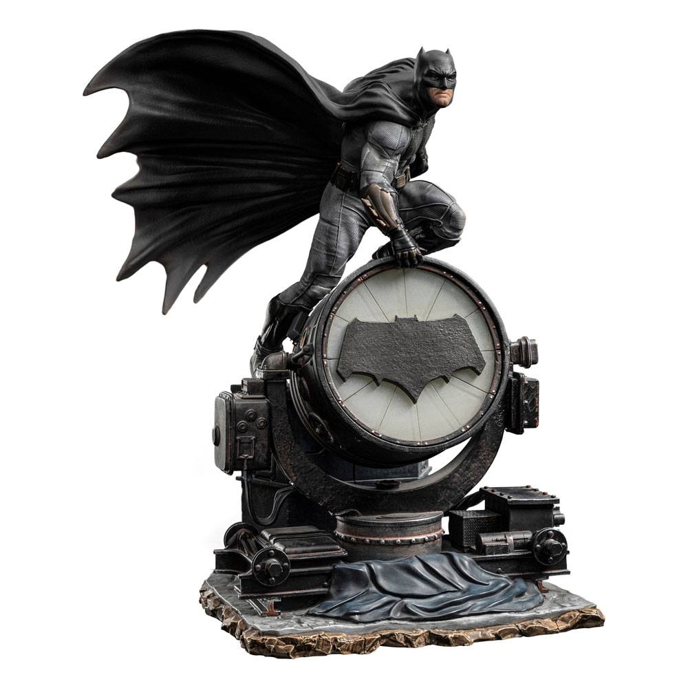 Zack Snyder's Justice League Deluxe Art Scale Statue 1/10 Batman on Batsignal 28 cm Image 1