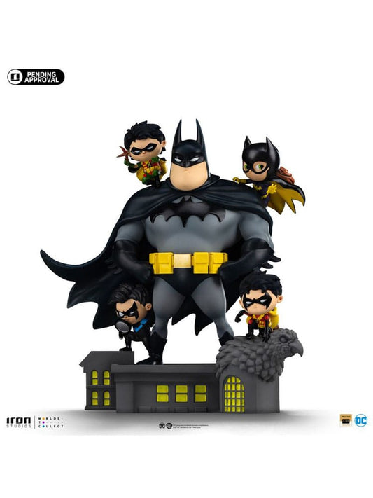 Batman Animated icons PVC Figur Batman Family 18 cm Image 1