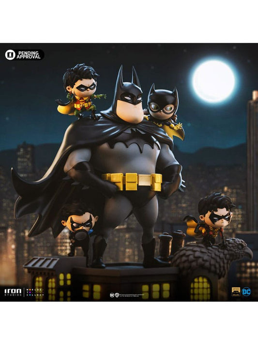 Batman Animated icons PVC Figur Batman Family 18 cm Image 2