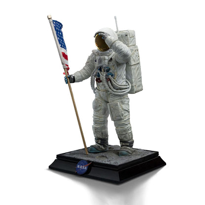 NASA Art Scale Statue 1/10 Apollo 11 Astronaut 23 cm Image 4