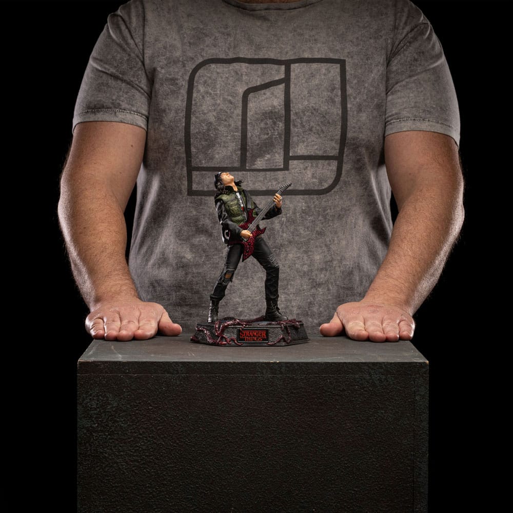 Stranger Things Deluxe Art Scale Statue 1/10 Eddie Munson 20 cm Image 13