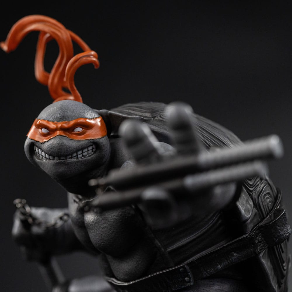 Teenage Mutant Ninja Turtles Art Scale Statue 1/10 Michelangelo Black and White Variant 26 cm heo exclusive Image 8