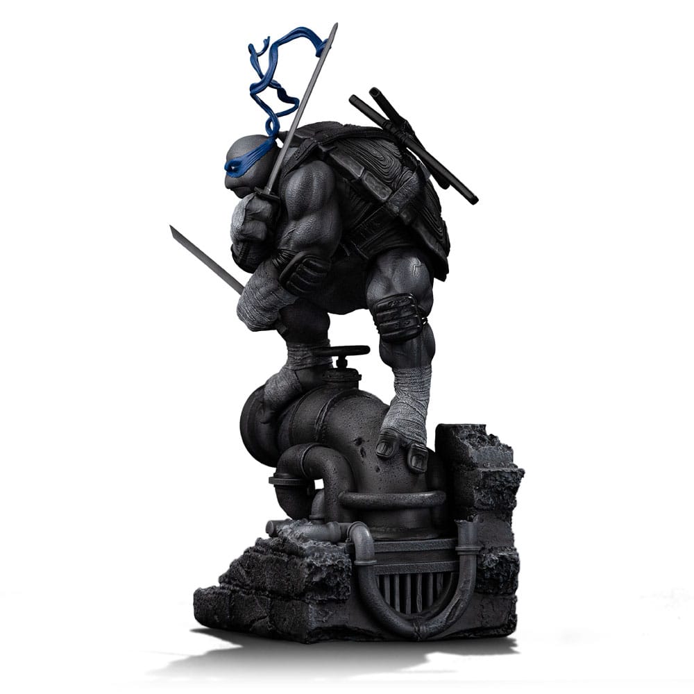 Teenage Mutant Ninja Turtles Art Scale Statue 1/10 Leonardo Black and White Variant 26 cm heo exclusive Image 2