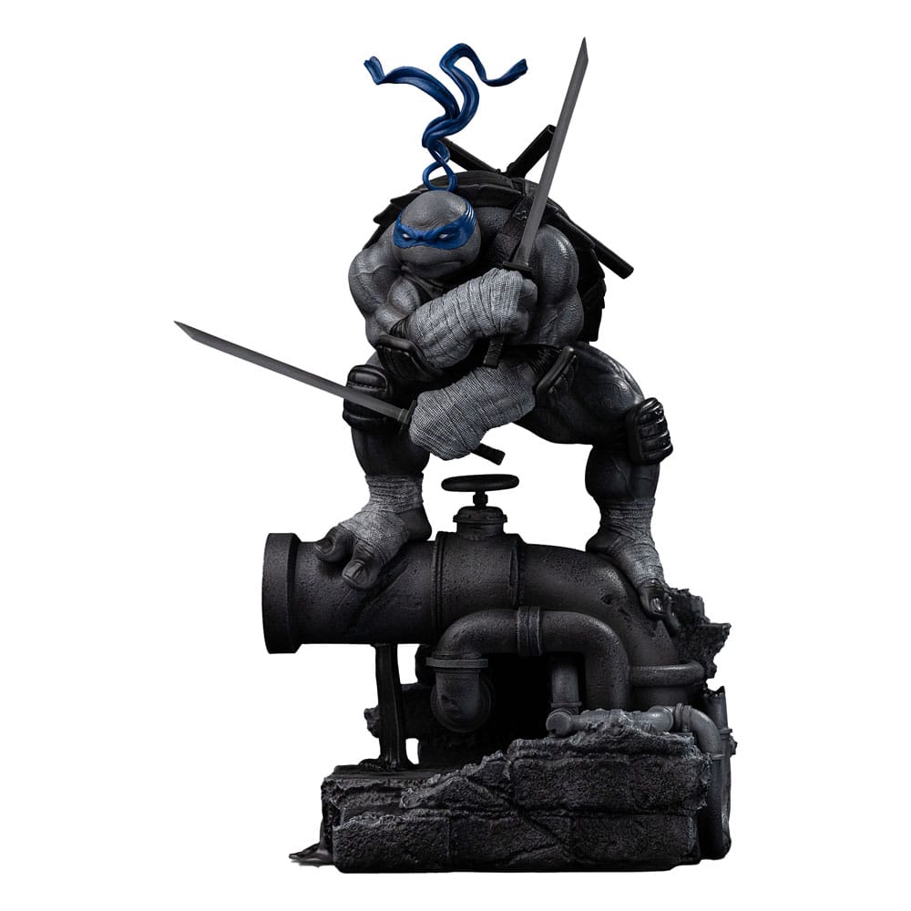 Teenage Mutant Ninja Turtles Art Scale Statue 1/10 Leonardo Black and White Variant 26 cm heo exclusive Image 1