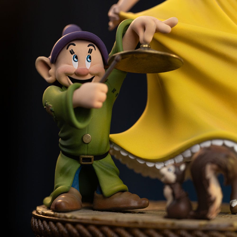 Schneewittchen und die sieben Zwerge Art Scale Statue 1/10 Snow White and Dopey 21 cm Image 8