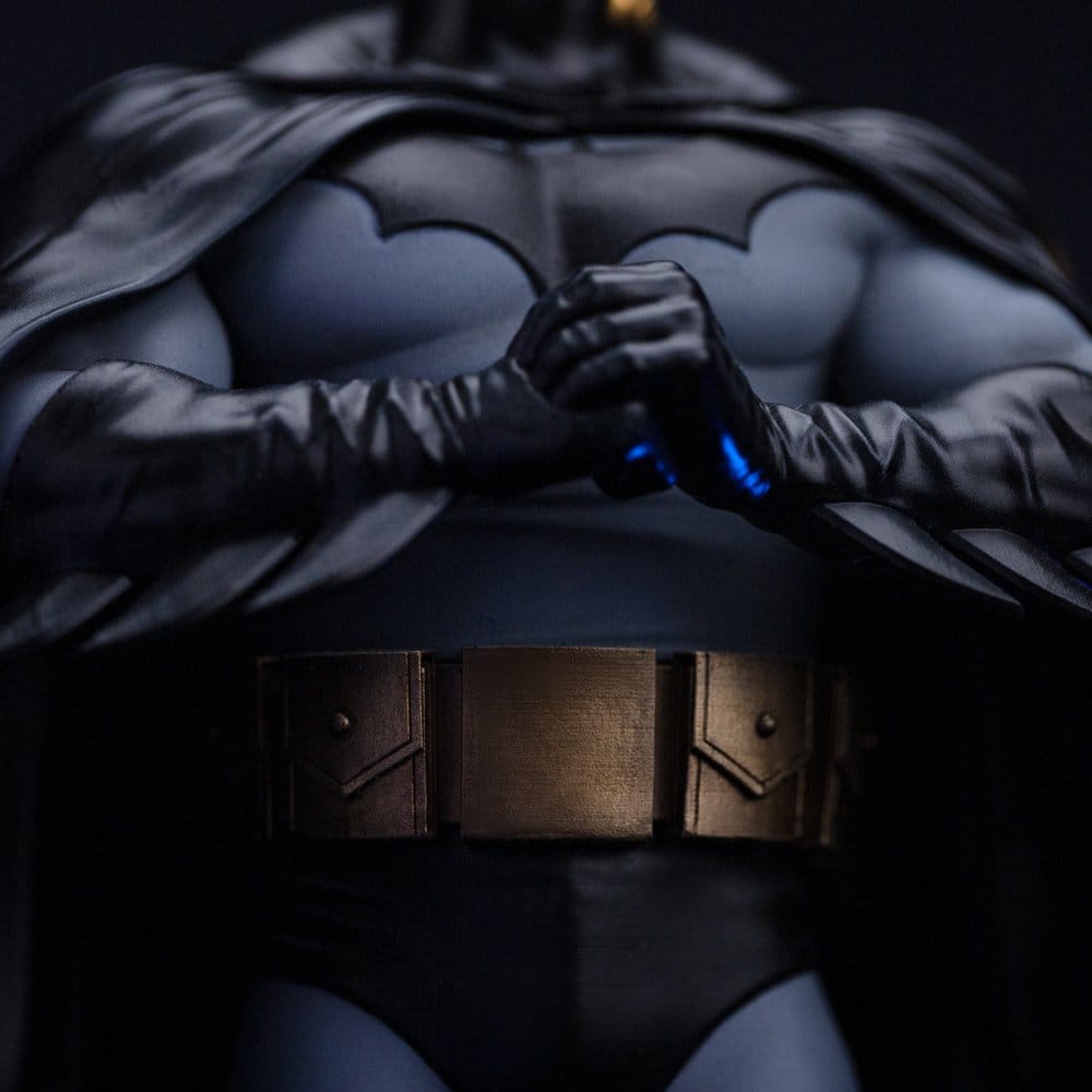 DC Comics Art Scale Statue 1/10 Batman Trinity (CCXP Exclusive 2025) 31 cm Image 10