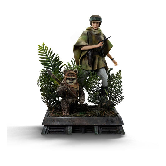 Star Wars Episode VI Art Scale Statue 1/10 Leia and Wicket 21 cm Image 2