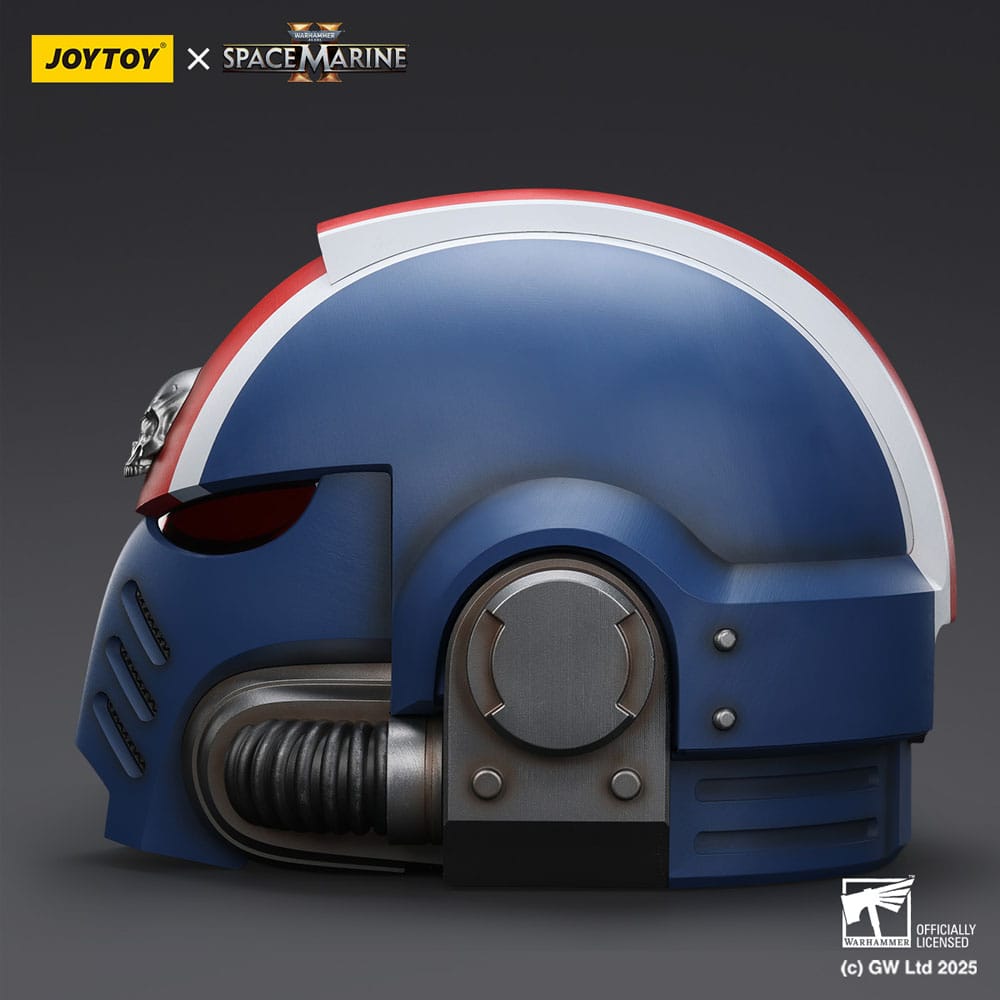 Warhammer 40,000: Space Marine 2 Replik Ultramarines Lieutenant Titus Helm 30 cm Image 3