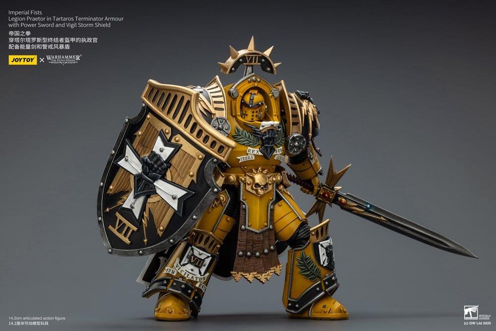 Warhammer Imperial Fists Actionfigur Legion Praetor in Tartaros Terminator Armourwith Power Sword and Vigil Storm Shield 14 cm Image 7