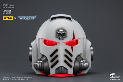 Warhammer 40,000 Helm White Scars MkX 30 cm Image 7