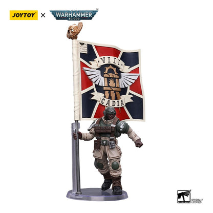 Warhammer 40k Actionfigur 1/18 Astra Militarum Cadian Command Squad Veteran with Regimental Standard 12 cm Image 4