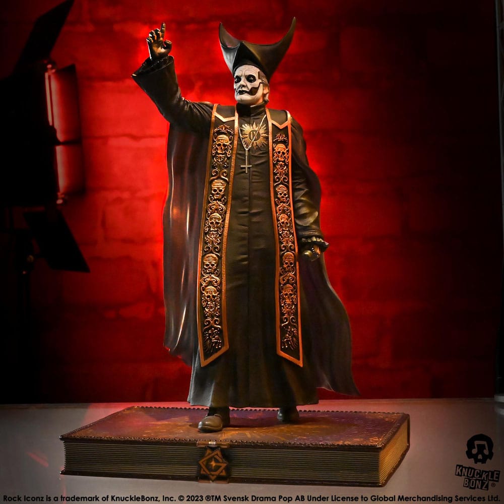 Ghost Rock Iconz Statue 1/9 Papa Emeritus IV (Black Robes) 22 cm Image 9
