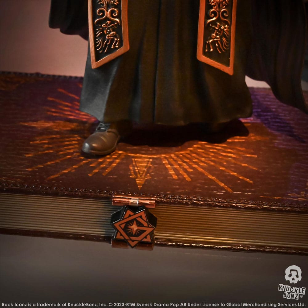 Ghost Rock Iconz Statue 1/9 Papa Emeritus IV (Black Robes) 22 cm Image 16