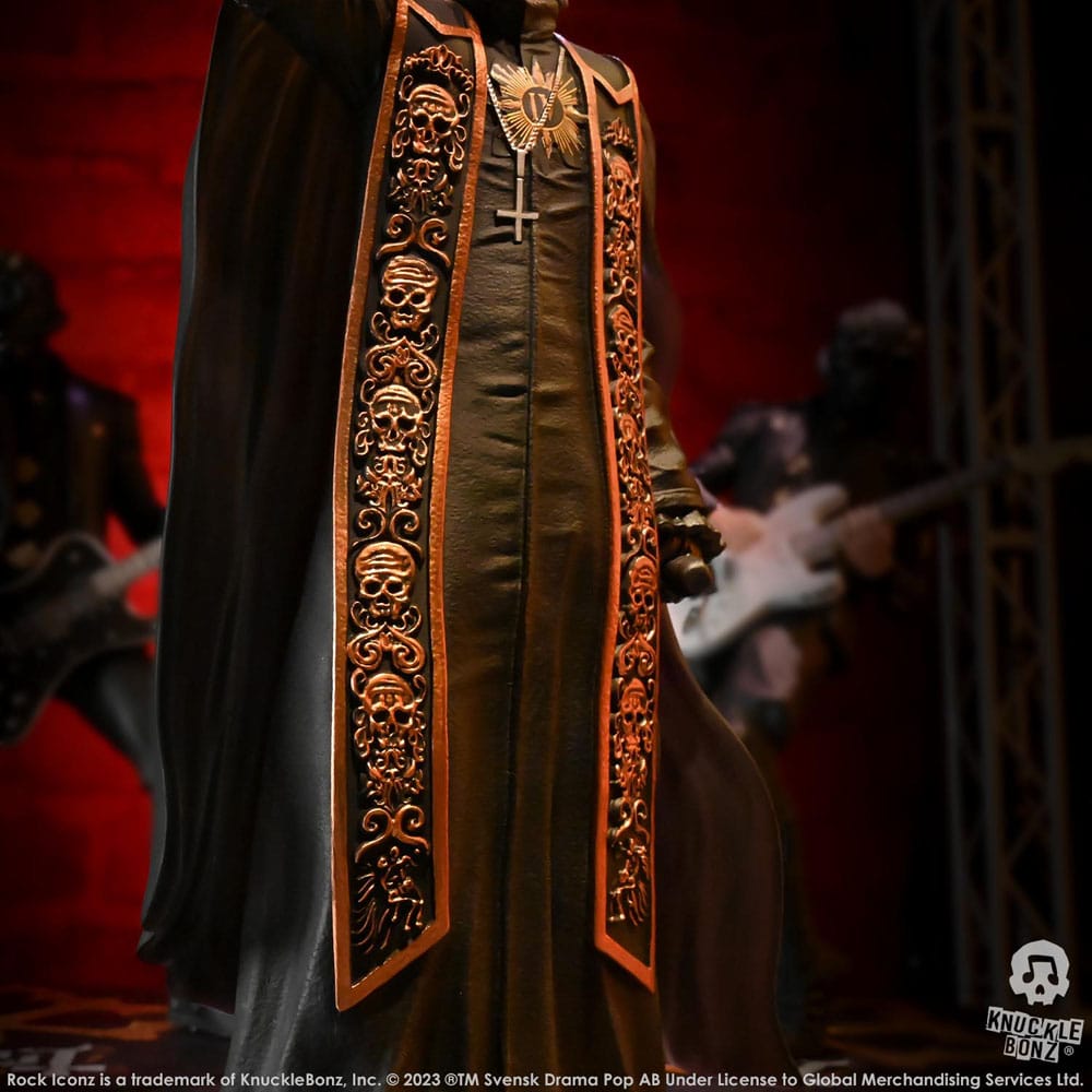 Ghost Rock Iconz Statue 1/9 Papa Emeritus IV (Black Robes) 22 cm Image 20
