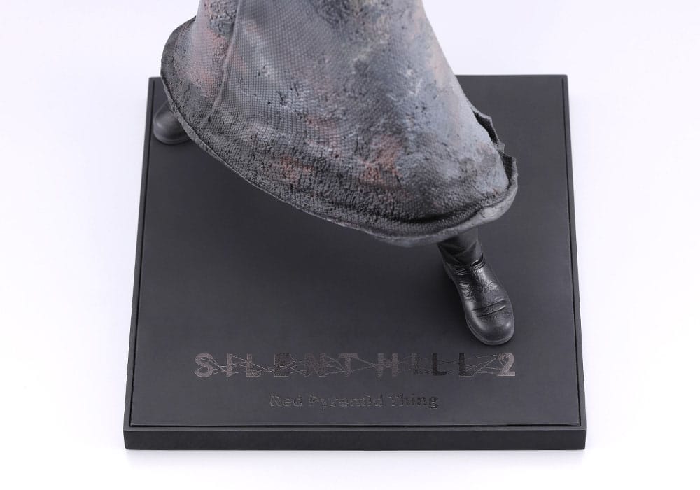 Silent Hill 2 Oshi Works Statue 1/7 Red Pyramid Thing 26 cm Image 10