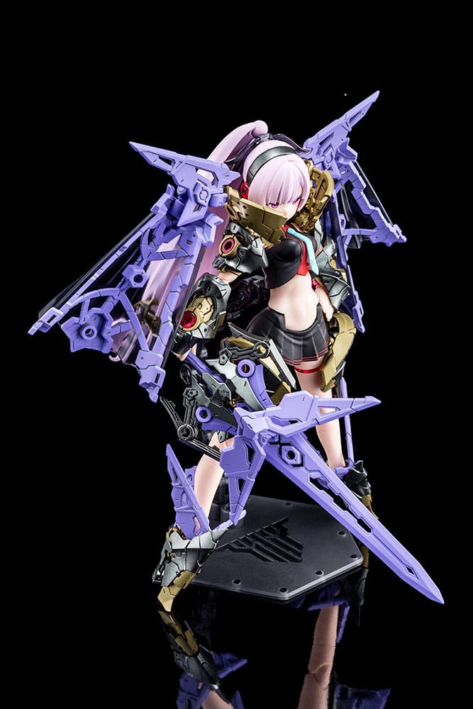 Megami Device Plastic Model Kit 1/1 Buster Doll Paladin Darkness Claw 17 cm Image 4