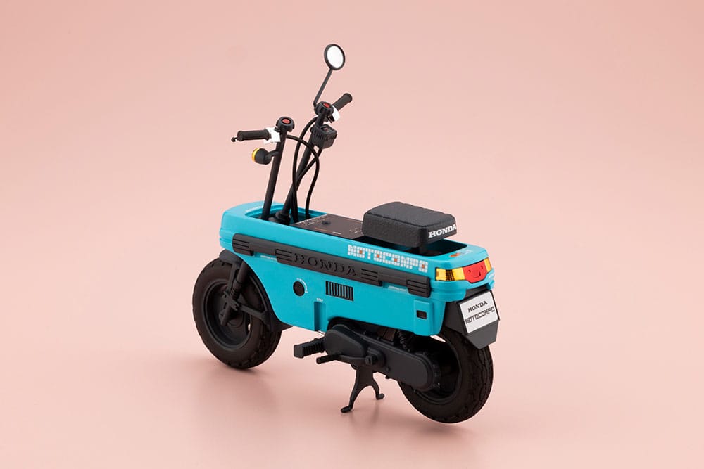 Megami Device Buster Doll Series Plastic Model Kit 1/1 Knight Alice with Honda AB12 Motocompo 15 cm Image 10