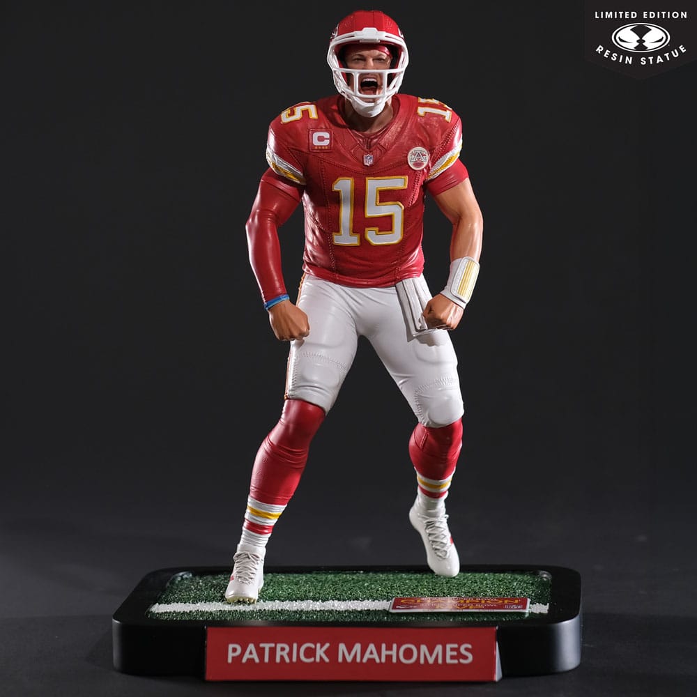 NFL Kansas City Chiefs Statue 1/6 Patrick Mahomes 30 cm Image 6