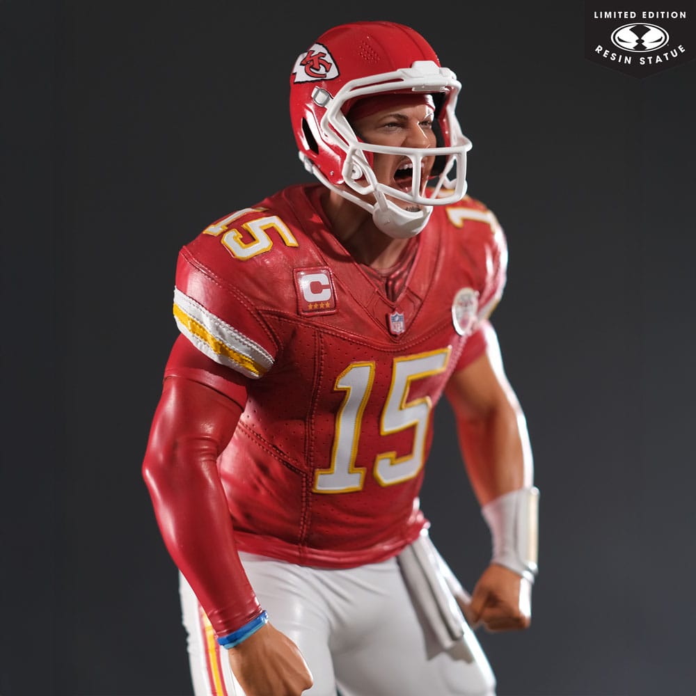 NFL Kansas City Chiefs Statue 1/6 Patrick Mahomes 30 cm Image 7