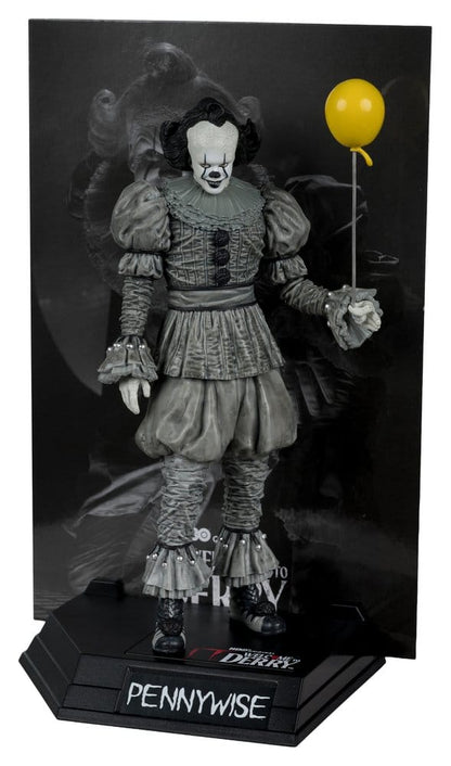 Es Welcome to Derry Movie Maniacs Figur Pennywise (Black &amp; White) 16 cm Image 2