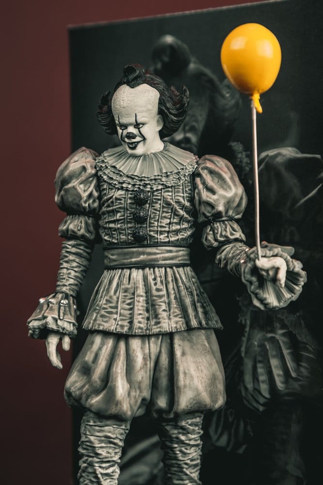 Es Welcome to Derry Movie Maniacs Figur Pennywise (Black &amp; White) 16 cm Image 15