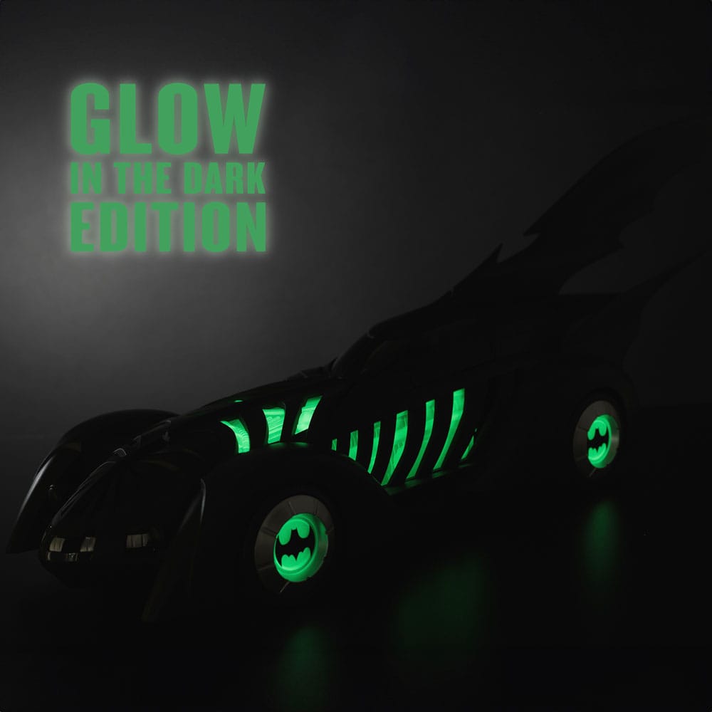 Batman Forever DC Multiverse Fahrzeug Batmobile Glow in the Dark Edition (Gold Label) 79 cm Image 2