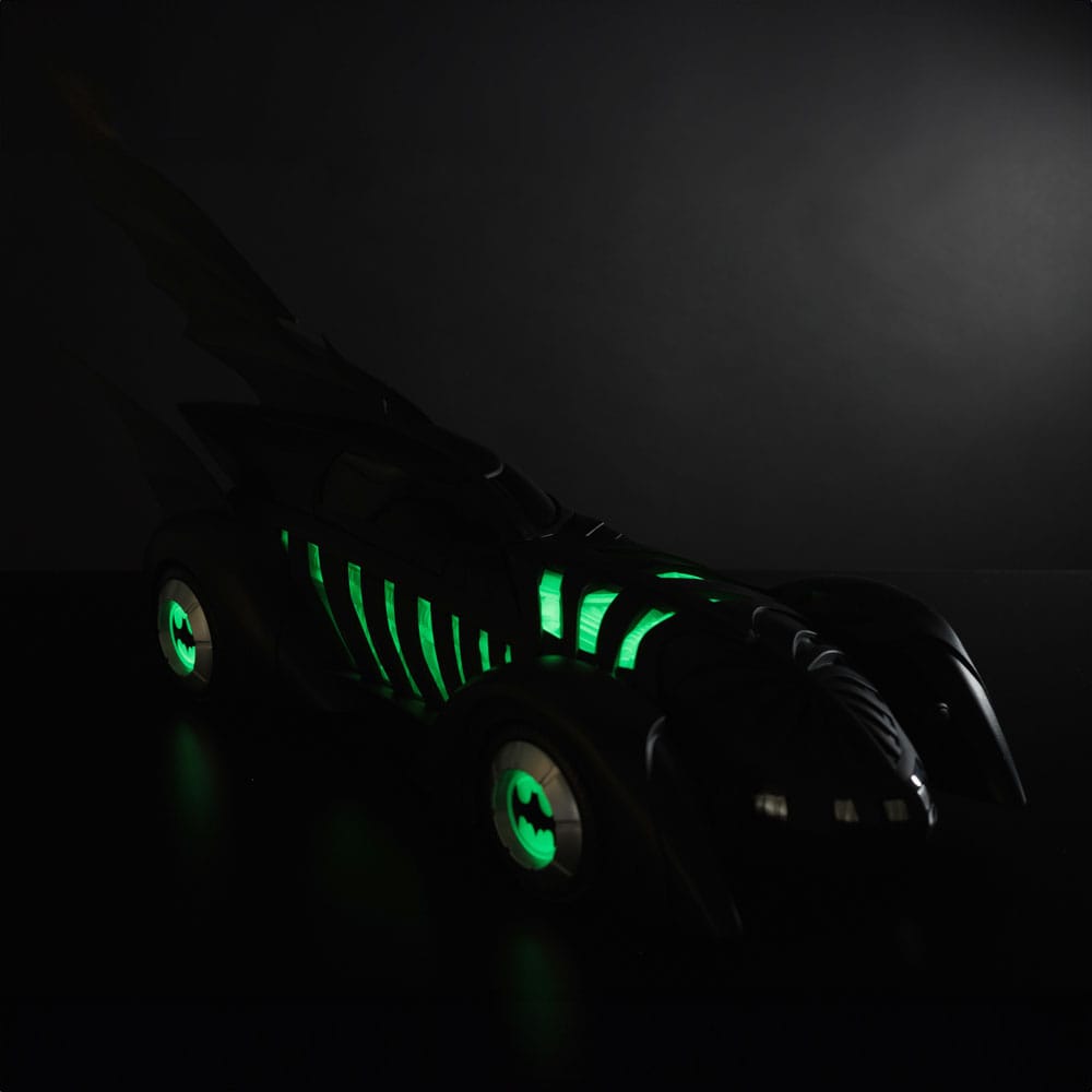 Batman Forever DC Multiverse Fahrzeug Batmobile Glow in the Dark Edition (Gold Label) 79 cm Image 8