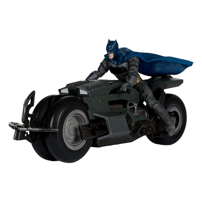 The Flash DC Multiverse Fahrzeug Batcycle with Batman Image 3