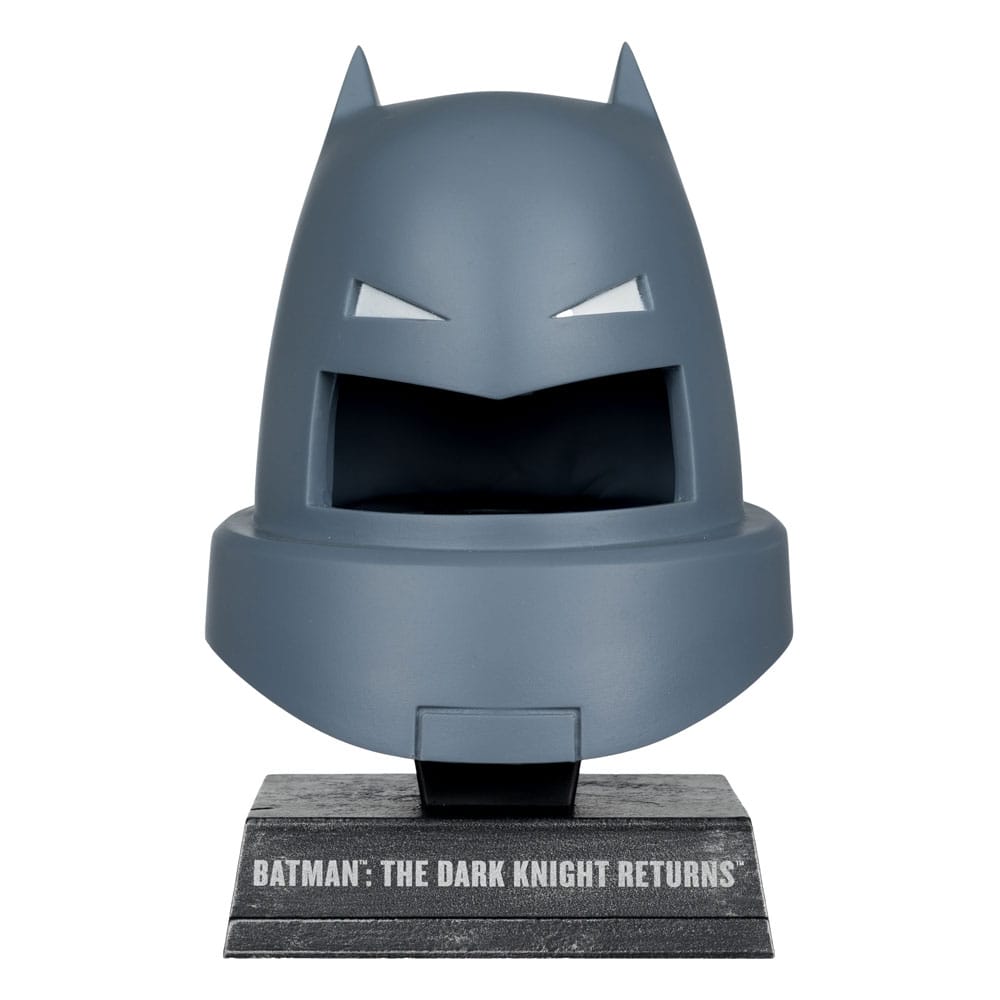 Batman DC Direct Mini-Replik 1/3 Gepanzerte Batman Maske (Dark Knight Returns) 18 cm Image 1