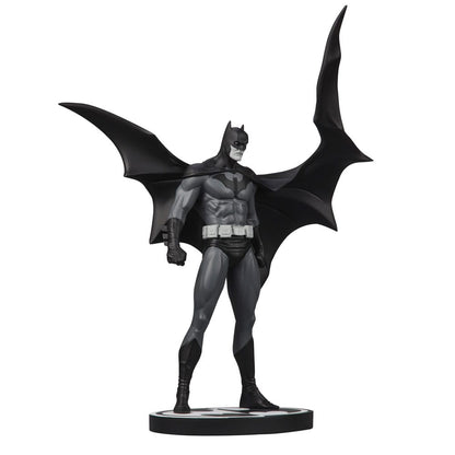 DC Direct  Statue Batman Black & White Batman (by Jorge Jimenez) 27 cm Image 3