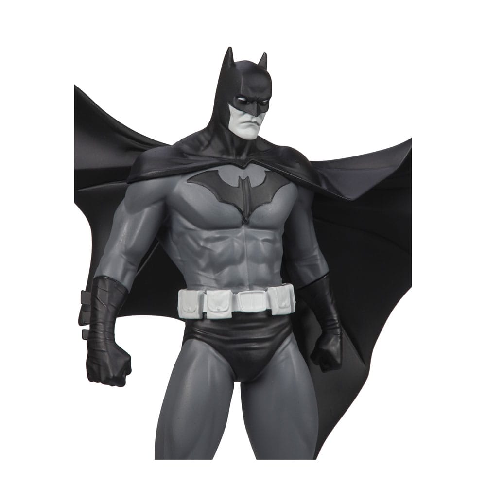 DC Direct  Statue Batman Black & White Batman (by Jorge Jimenez) 27 cm Image 4