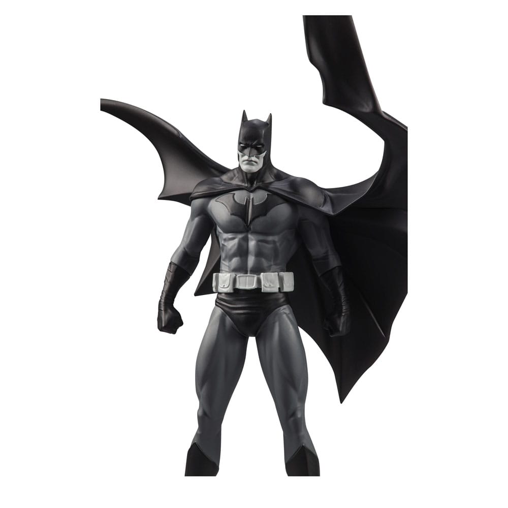 DC Direct  Statue Batman Black & White Batman (by Jorge Jimenez) 27 cm Image 5