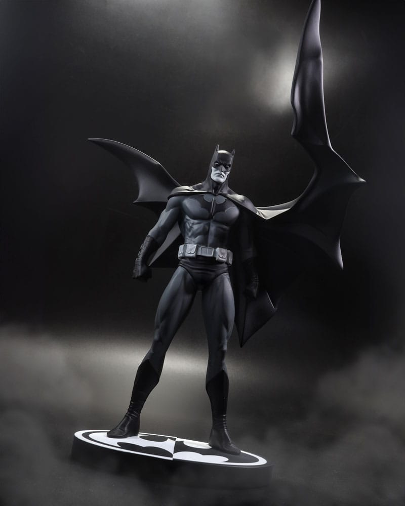 DC Direct  Statue Batman Black & White Batman (by Jorge Jimenez) 27 cm Image 7