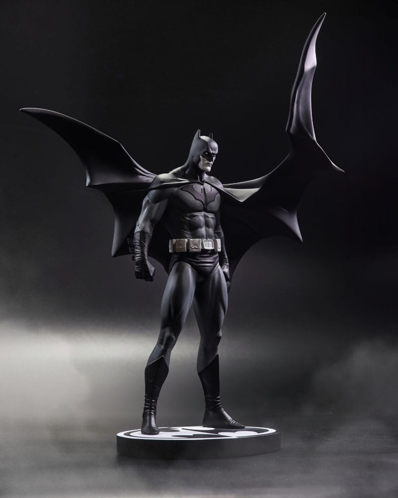 DC Direct  Statue Batman Black & White Batman (by Jorge Jimenez) 27 cm Image 8