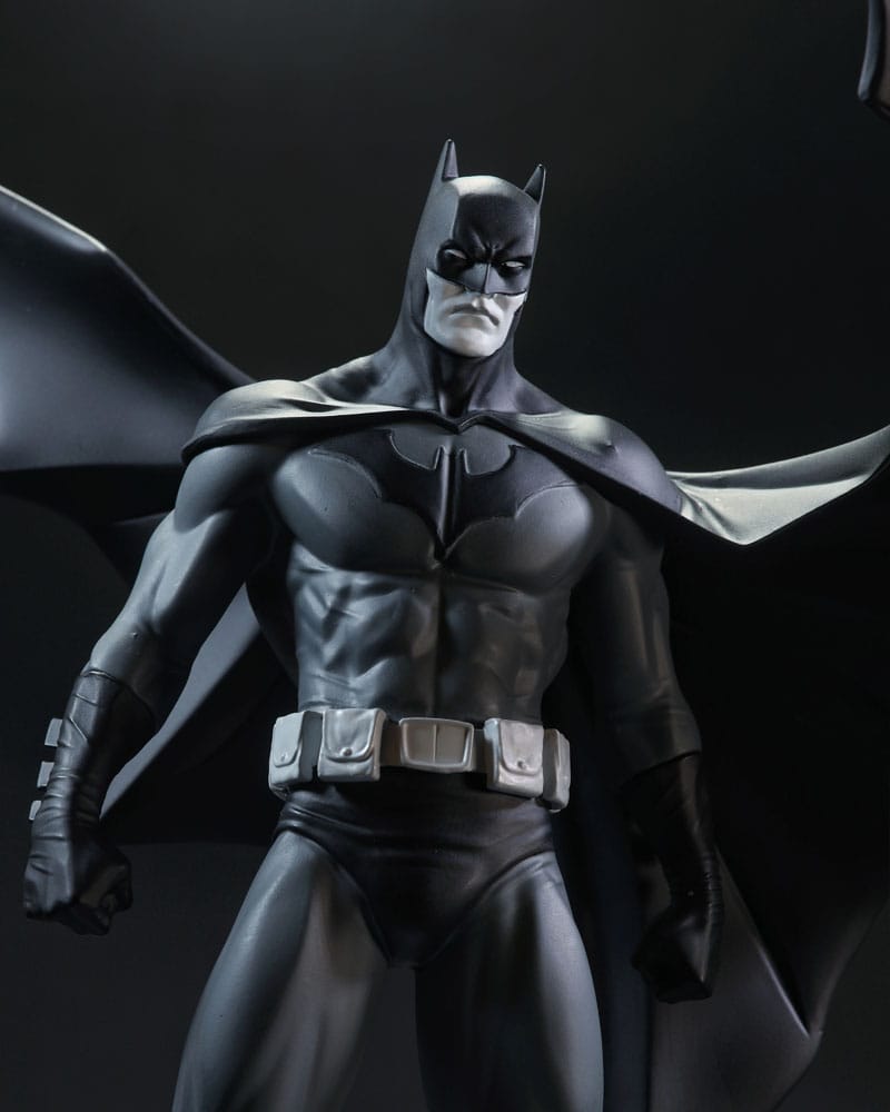 DC Direct  Statue Batman Black & White Batman (by Jorge Jimenez) 27 cm Image 10