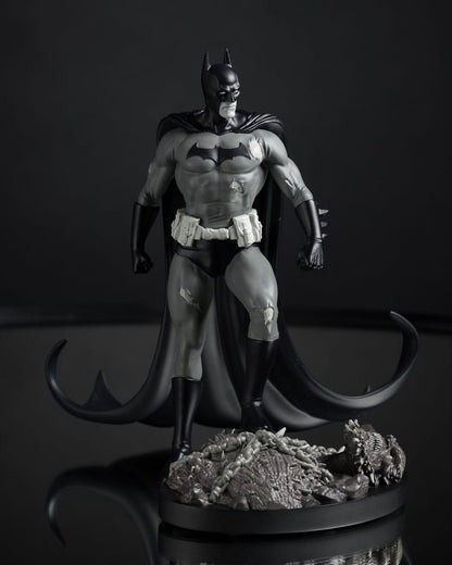 DC Direct Statue 1/10 Batman by Bjorn Barends (Black White) 18 cm Image 8